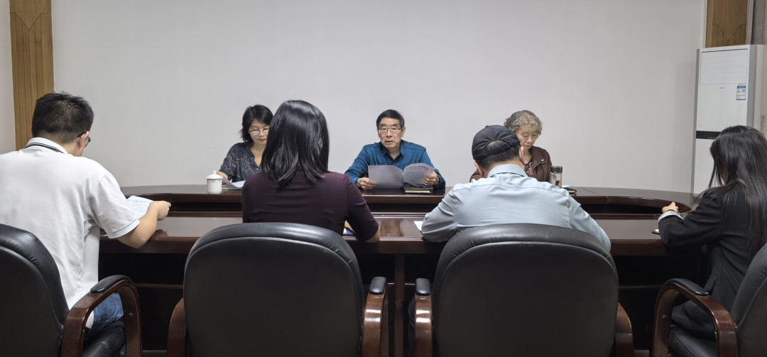 合川区关工委召开学习贯彻《中国关工委加强自身建设的行为准则》会议